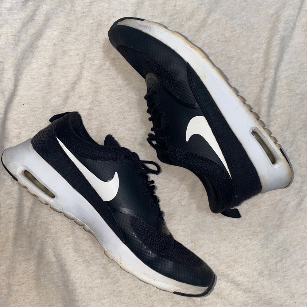 NIKE Air Max Thea